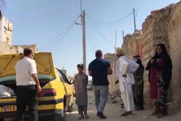 قهرمانان کشتی در مناطق محروم زاهدان حضور یافتند قهرمانان کشتی در مناطق محروم زاهدان حضور یافتند