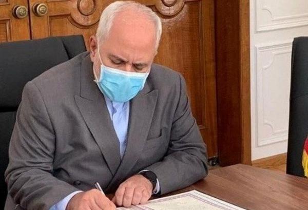 ظریف درگذشت اکبر ترکان را تسلیت گفت ظریف درگذشت اکبر ترکان را تسلیت گفت